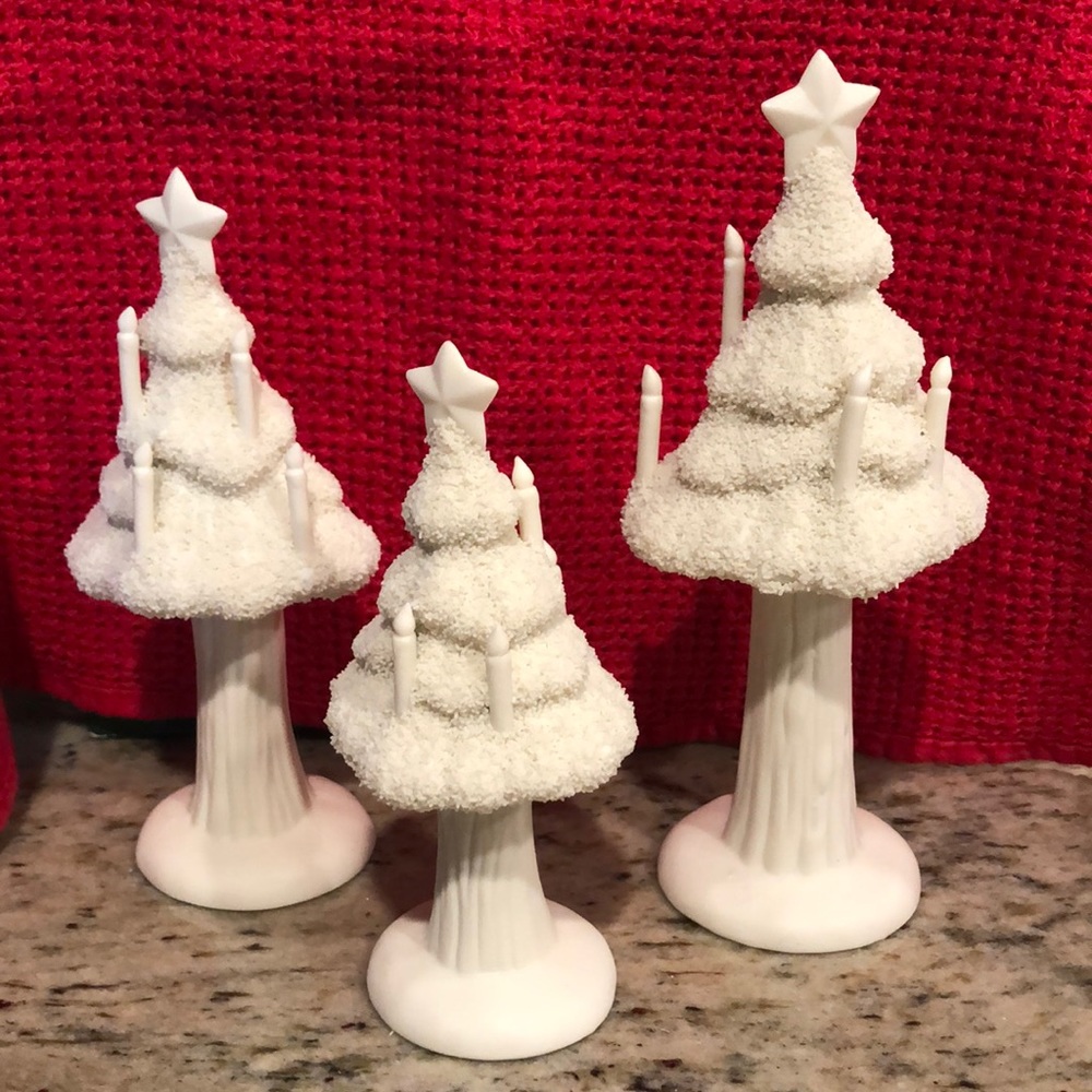 EUC. Set 3 Dept 56 Christmas trees with 6 candles each tree